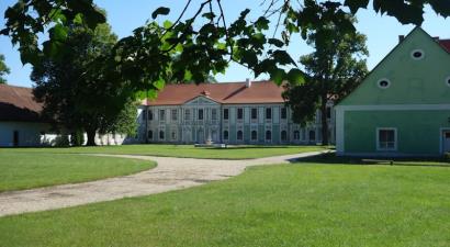 Zámek Jemčina<br/>Novosedly nad Nežárkou