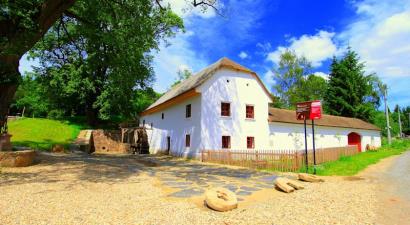 Porčův mlýn<br/>Býkovice