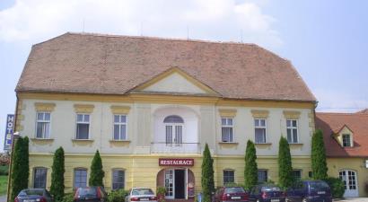 Hotel Club<br/>Vranovská Ves