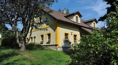 Rodinné ubytování Debrné<br/>Hostinné