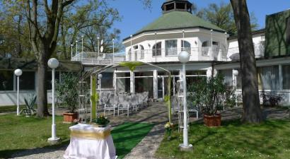 Hotel Ostrov<br/>Nymburk