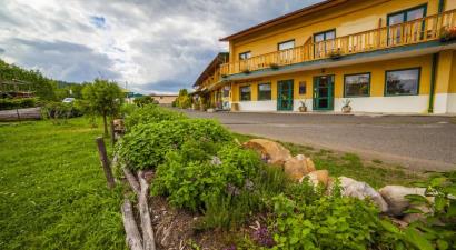 Hotel Racek<br/>Úštěk