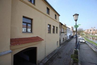 Hotel & Apartmány  U Černého orla<br/>Třebíč